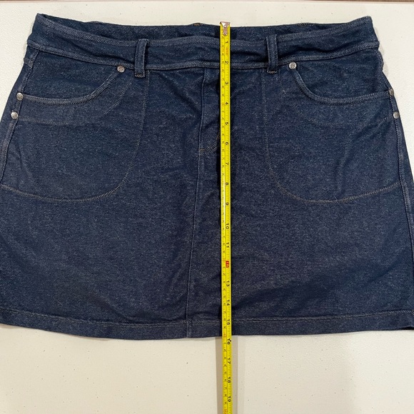 Athleta Bettona Dark Blue Denim-look Skort - Picture 7 of 12